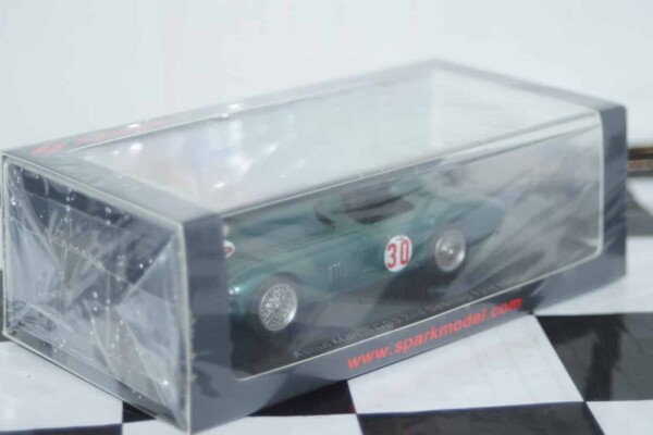 Spark aston martin db3 12h sebring 1953 1:43 ref s2448