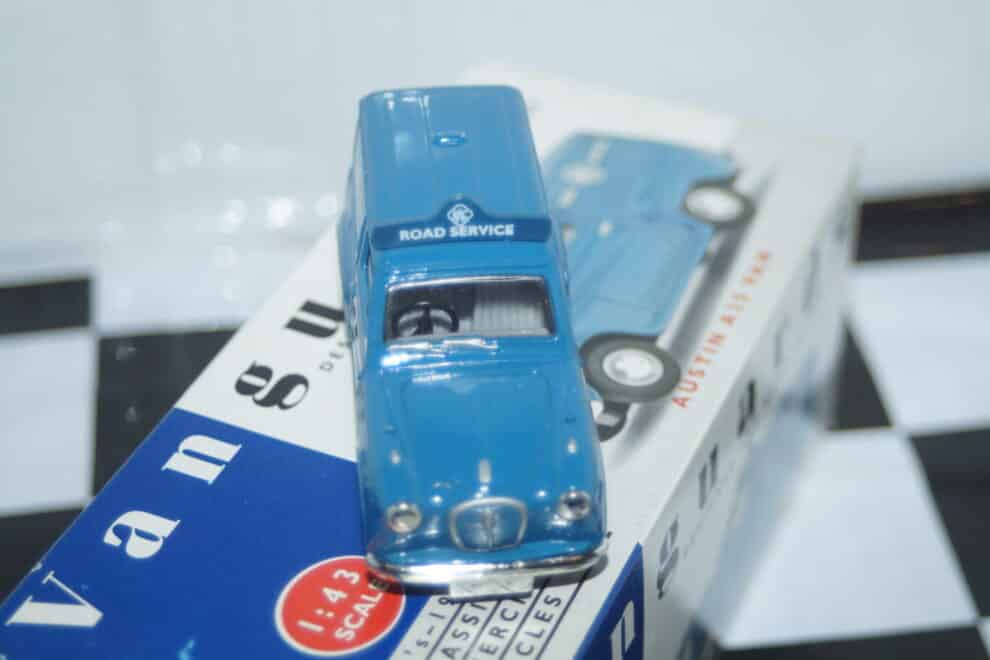 Vanguards Austin A35 RAC VAN 1/43 Diecast VA17000