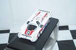 Quartzo porsche 962 c "primagaz" lemans 87 qlm99008