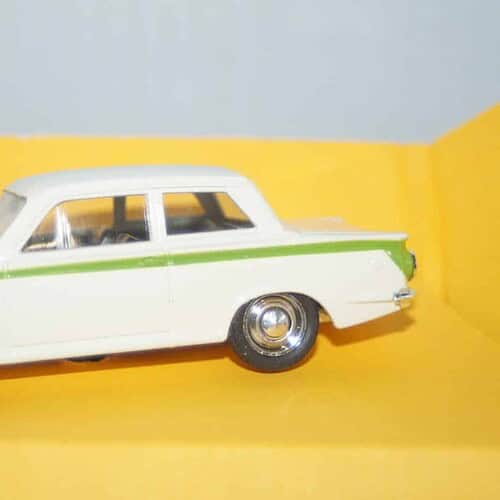 Corgi (classic cars) ford lotus cortina white 1:36th d708/1