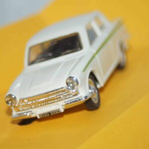 Corgi (classic cars) ford lotus cortina white 1:36th d708/1