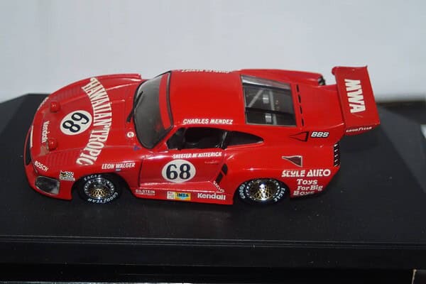 Quartzo porsche 935 kremer k3 "hawaiian tropic" le mans 1980 3005
