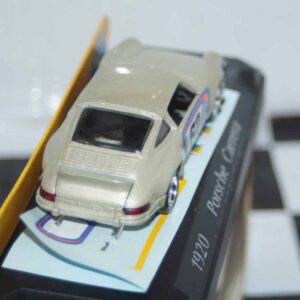 Solido porsche carrera (includes decals) 1:43rd ref 1920