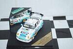Vitesse porsche 911gt2 #73 le mans 1998 1:43 ref v98175(broken lid)