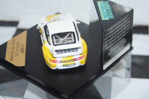 Vitesse porsche 911gt2 #73 le mans 1998 1:43 ref v98175(broken lid)
