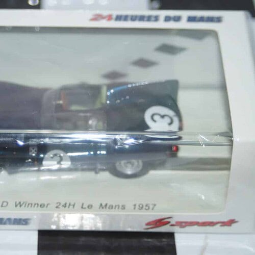 Spark jaguar d type winner 24h le mans 1957 1:43 ref 43lm57