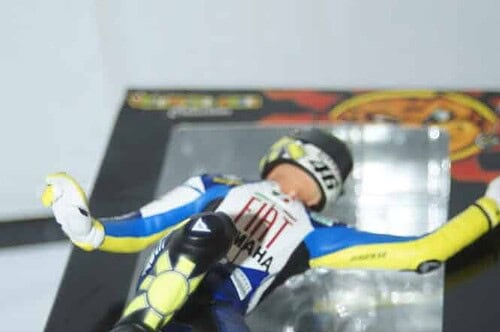 Minichamps v.rossi motogp 2007 figurine 1:12th 312 079046
