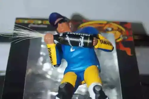 Minichamps v.rossi motogp 2006 figurine 1:12th 312 060296