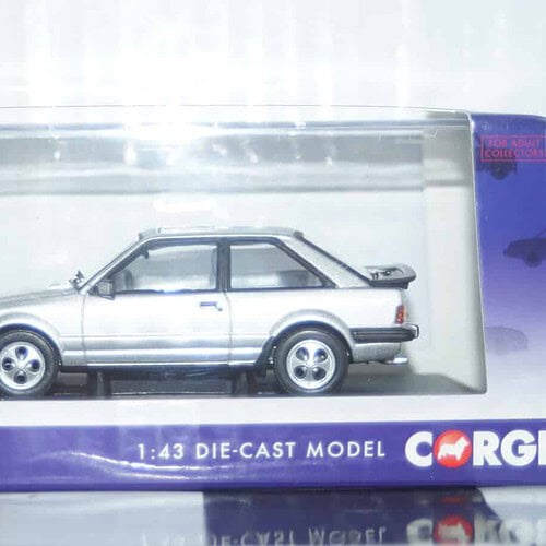 Vanguards ford escort mk3 xr3i silver 1/43 ref  va11017