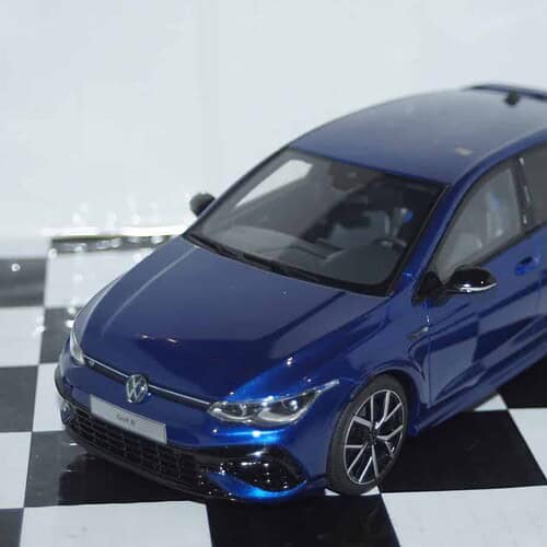 Otto volkswagen golf viii r in blue 1:18 ot413