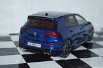 Otto volkswagen golf viii r in blue 1:18 ot413