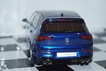 Otto volkswagen golf viii r in blue 1:18 ot413