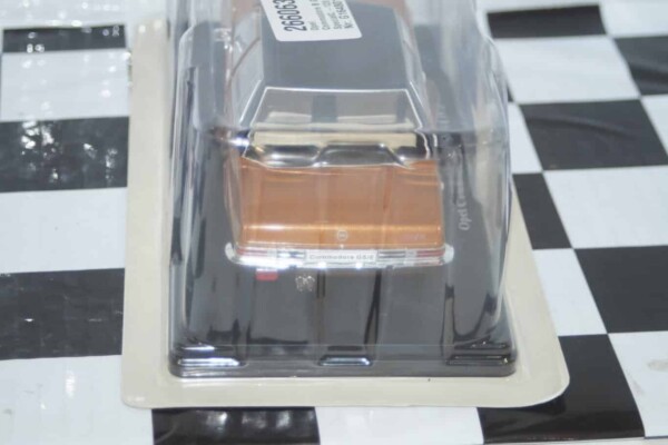 Ixo ford escort mk3 rs turbo 1984 diecast 1:43 clc420n