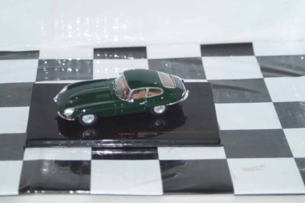 Ixo ford escort mk3 rs turbo 1984 diecast 1:43 clc420n