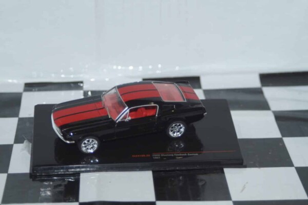 Ixo ford mustang fastback custom 1967 diecast 1:43 clc478n.22 black and red