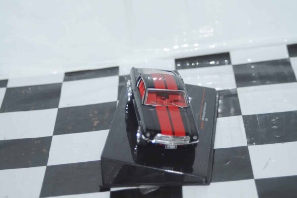 Ixo ford mustang fastback custom 1967 diecast 1:43 clc478n.22 black and red