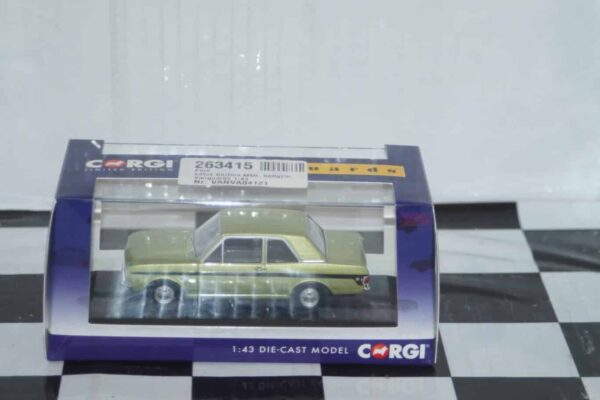 Vanguards ford cortina mk2 (lotus) fern green va04121