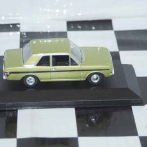 Vanguards ford cortina mk2 (lotus) fern green va04121