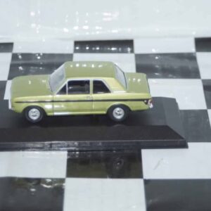 Vanguards ford cortina mk2 (lotus) fern green va04121