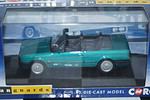 Corgi vanguards bmw 323i (e30) saloon green va13802 1:43