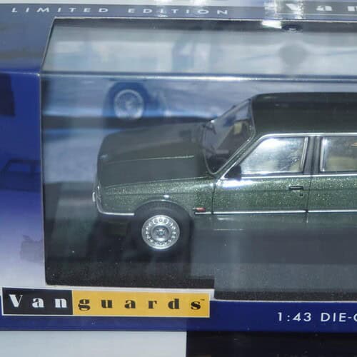 Corgi vanguards bmw 323i (e30) saloon green va13802 1:43