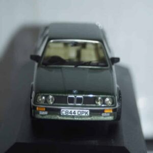 Corgi vanguards bmw 323i (e30) saloon green va13802 1:43