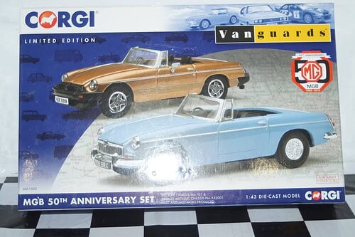 Corgi vanguards mgb 50th anniversary twin pack blue and bronze mg1002 1:43