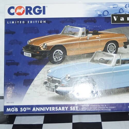 Corgi vanguards mgb 50th anniversary twin pack blue and bronze mg1002 1:43