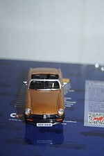 Corgi vanguards mgb 50th anniversary twin pack blue and bronze mg1002 1:43
