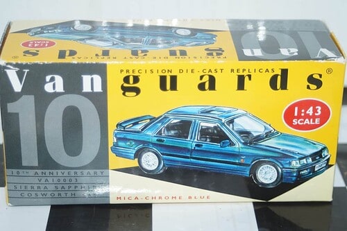 Corgi vanguards sierra sapphire cosworth 4 x 4 mica-chrome va10003 1:43 scale