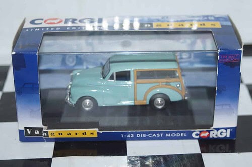 Corgi vanguards morris minor pick up sandy beige ref va08303