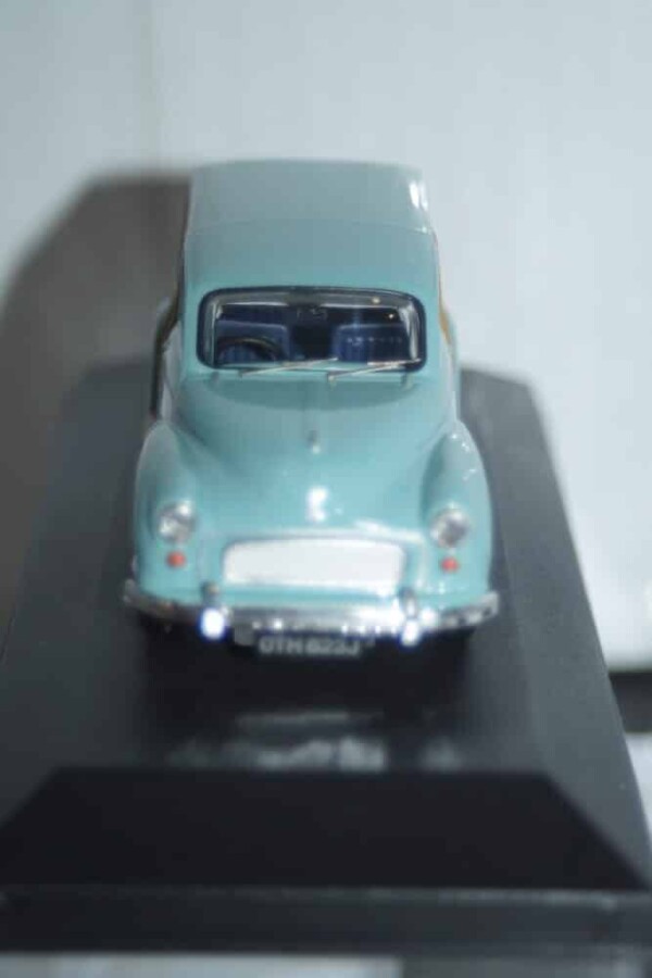 Corgi vanguards morris minor pick up sandy beige ref va08303