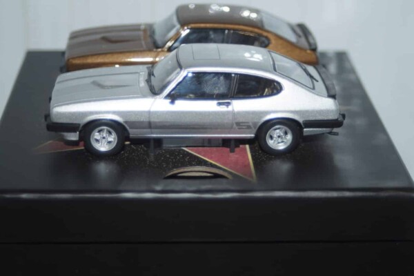 Corgi ford sierra cosworth 4 x 4 lombard rally 1991 ref va10007 1:43rd
