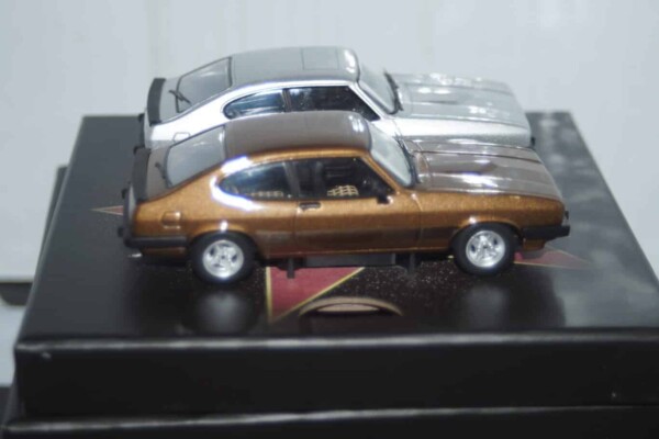 Corgi ford sierra cosworth 4 x 4 lombard rally 1991 ref va10007 1:43rd