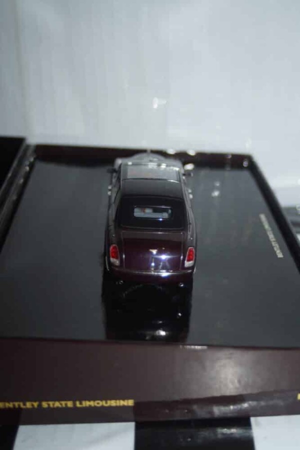 Minichamps bentley exp speed 8 le mans 24hrs 2002 ref 436 021308 1:43