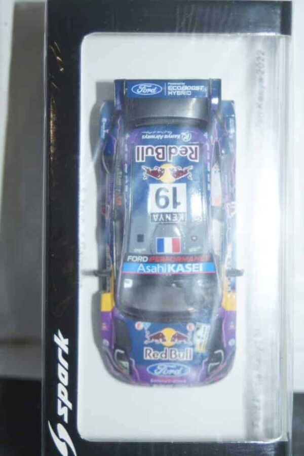 Spark ford puma rally safari kenya 2022 s.loeb #19 1:43 resin s6706