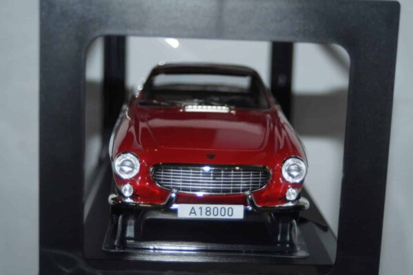 Norev volvo p1800 1961 red 1:18 scale 188700