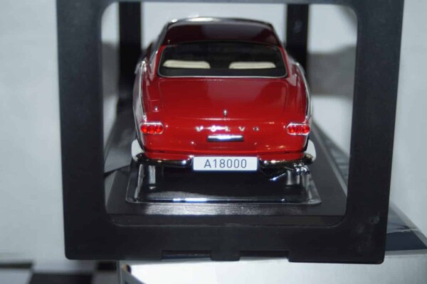 Norev volvo p1800 1961 red 1:18 scale 188700