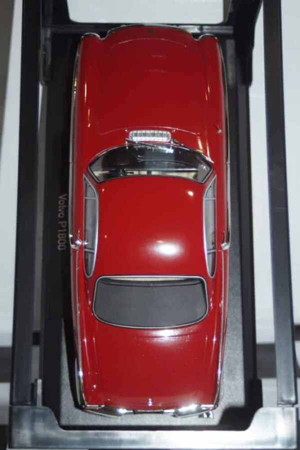 Norev volvo p1800 1961 red 1:18 scale 188700