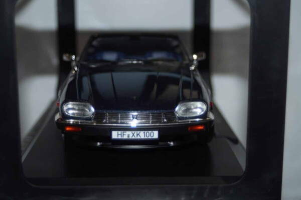  norev jaguar xjs cabriolet 1988 blue metallic 1:18 scale 182636 ltd 1000