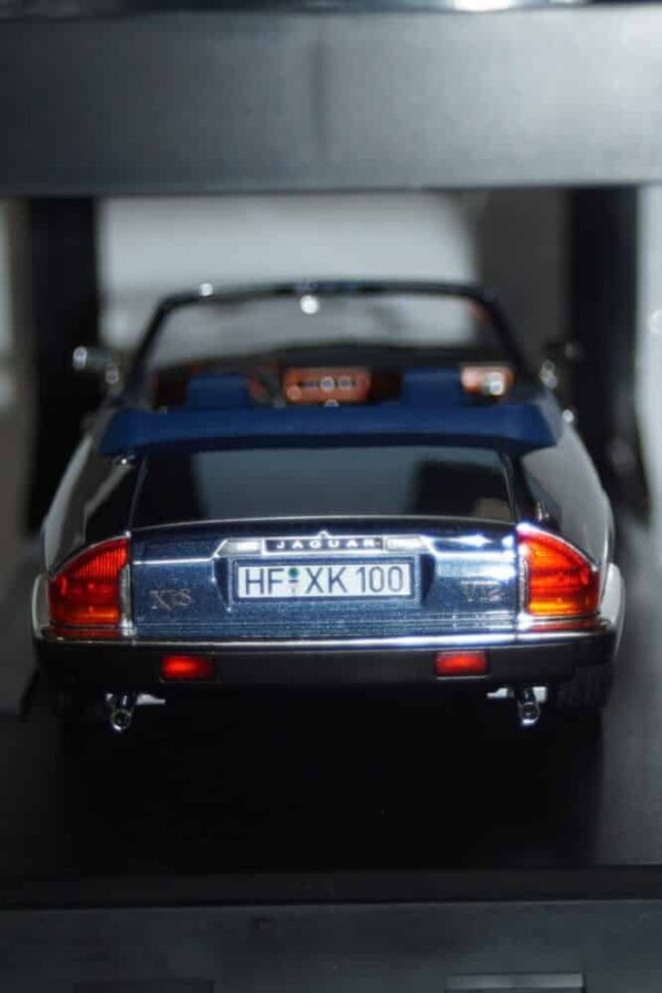  norev jaguar xjs cabriolet 1988 blue metallic 1:18 scale 182636 ltd 1000