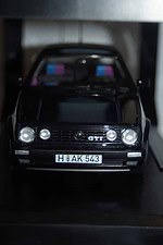 Norev volkswagen golf mk3 gti fire and ice 1991 1:18 scale 188558