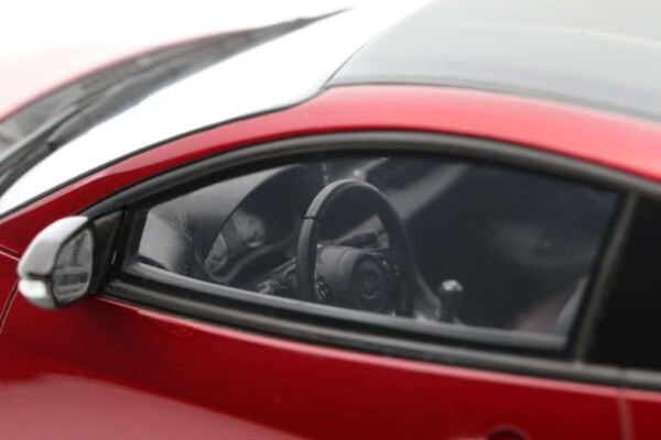 Otto toyota yaris gr red 2021 1:18 ot1003