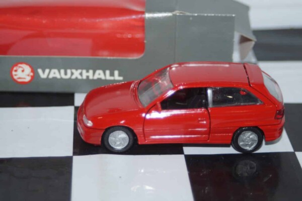 Gama vauxhall / opel astra mk3 gsi red in vauxhall box in 1:43 scale