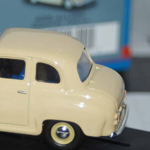 Vanguards austin a35 saloon country cream 1/43 diecast va02309