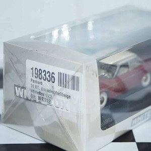 Whitebox aston martin one-77 white 2010 diecast 1/43 scale wb159