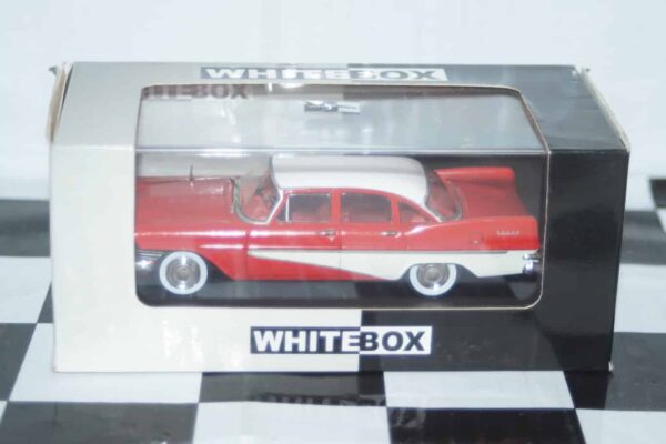 Whitebox panhard 24 bt 1964 diecast 1/43 scale wb112