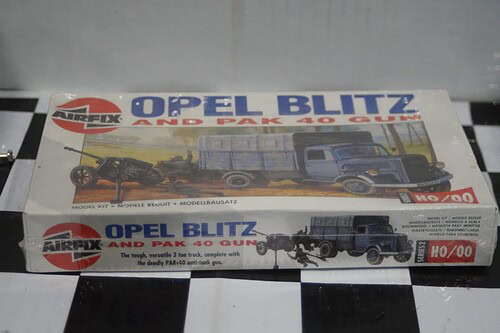 Cggc grisoni s.p.a plastic kit opel corsa vauxhall nova sr 1:48 scale