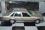 Gama opel senator 3.0e gold 1:25