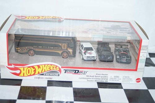 Hotwheels premium deutschland design 5 car set hff41-la10 1:64 diecast
